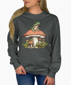 Frog Mushroom Womens Cottagecore Aesthetic Long Sleeve T-Shirt