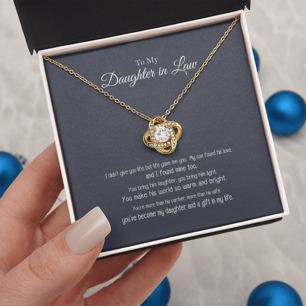 To My Daughter in Law a Gift in My Life Love Know Necklace