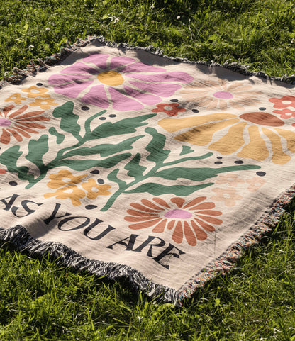 Bloom As You Are Trendy Floral  50" x 60" Gift Woven Jacquard Blanket