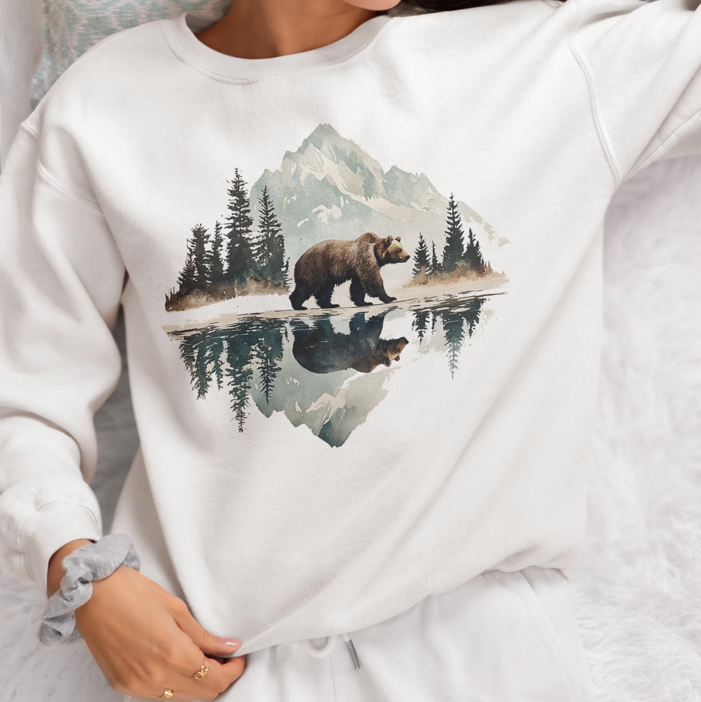 Women's Bear Mountain Crewneck Outdoors Nature Wilderness Scene Sweatshirt